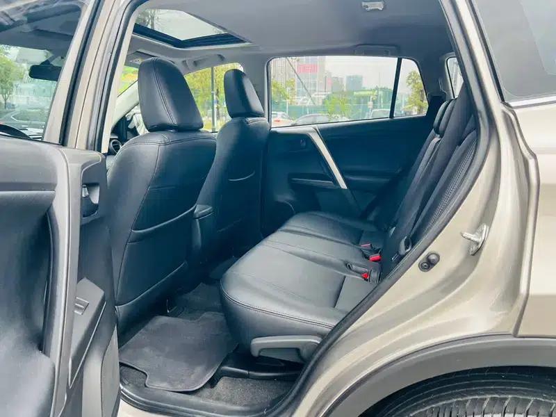 RAV4 2019 2.0L CVT 2WD Fashion Edition (China VI Emission Standard) — миниатюра 19