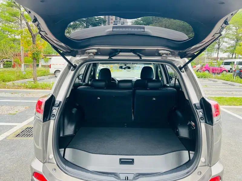 RAV4 2019 2.0L CVT 2WD Fashion Edition (China VI Emission Standard) — миниатюра 20