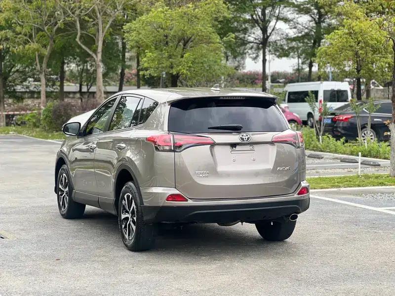 RAV4 2019 2.0L CVT 2WD Fashion Edition (China VI Emission Standard) — миниатюра 5