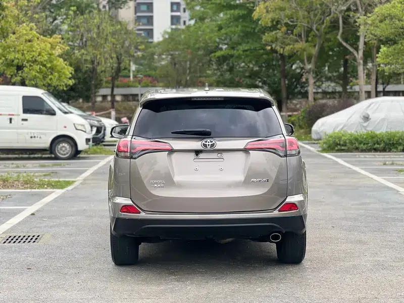 RAV4 2019 2.0L CVT 2WD Fashion Edition (China VI Emission Standard) — миниатюра 6