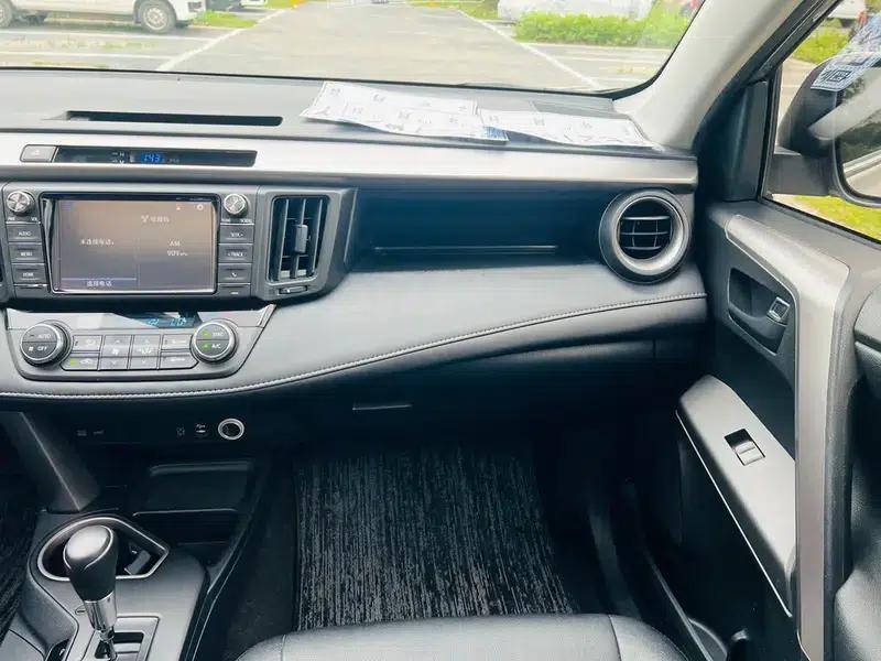 RAV4 2019 2.0L CVT 2WD Fashion Edition (China VI Emission Standard) — миниатюра 10