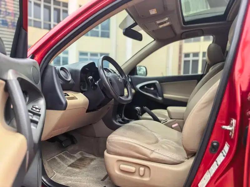 2011 RAV4 2.4L Automatic 4WD Luxury Edition — миниатюра 15