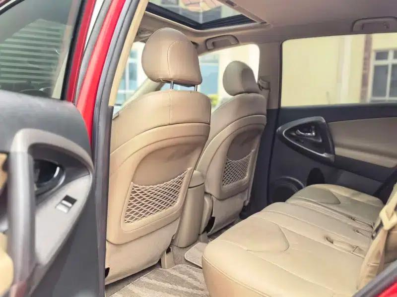 2011 RAV4 2.4L Automatic 4WD Luxury Edition — миниатюра 16