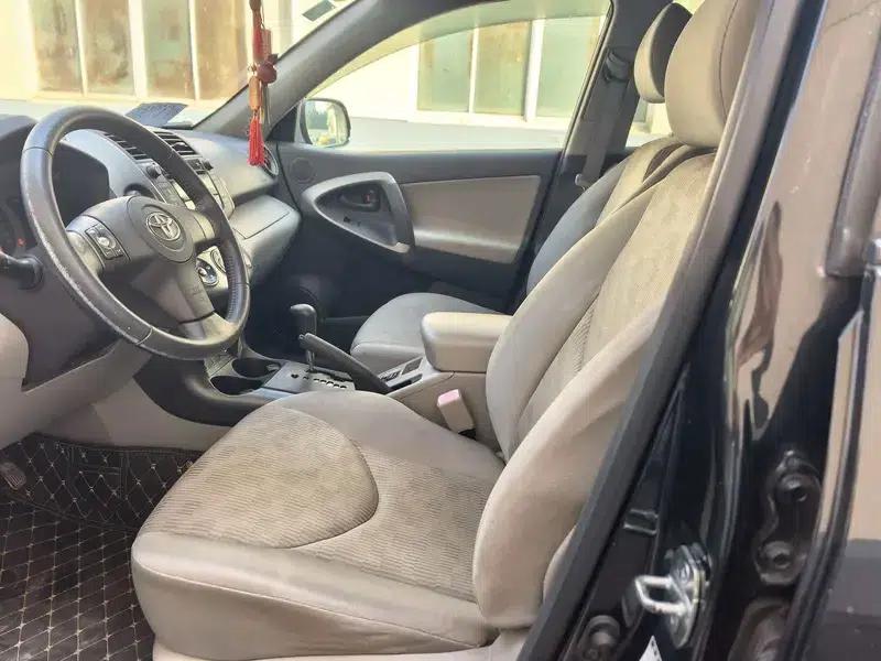 2011 RAV4 2.0L Automatic Luxury Edition — миниатюра 8