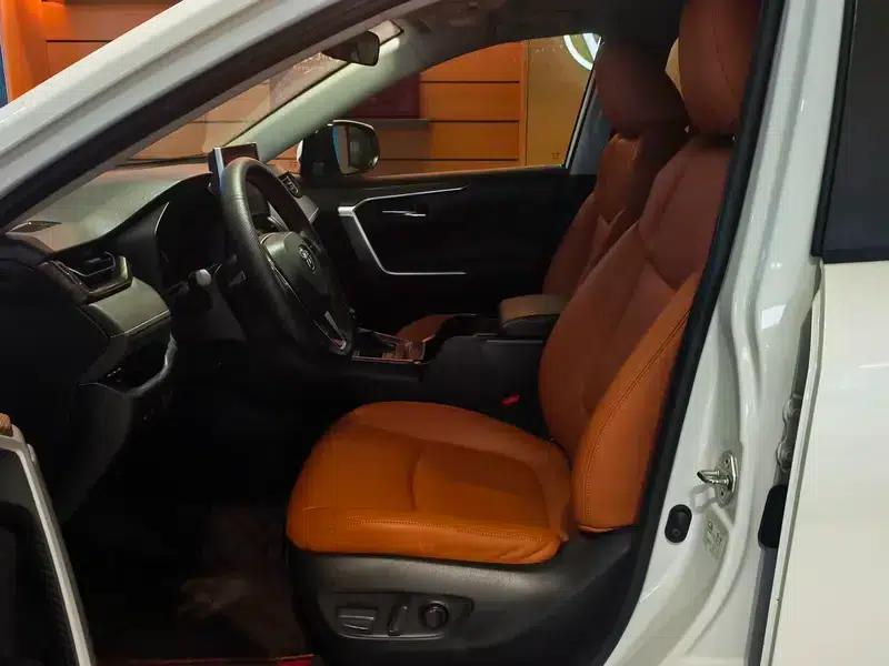 2021 Toyota RAV4 Hybrid 2.5L CVT 2WD Elite Edition — миниатюра 11