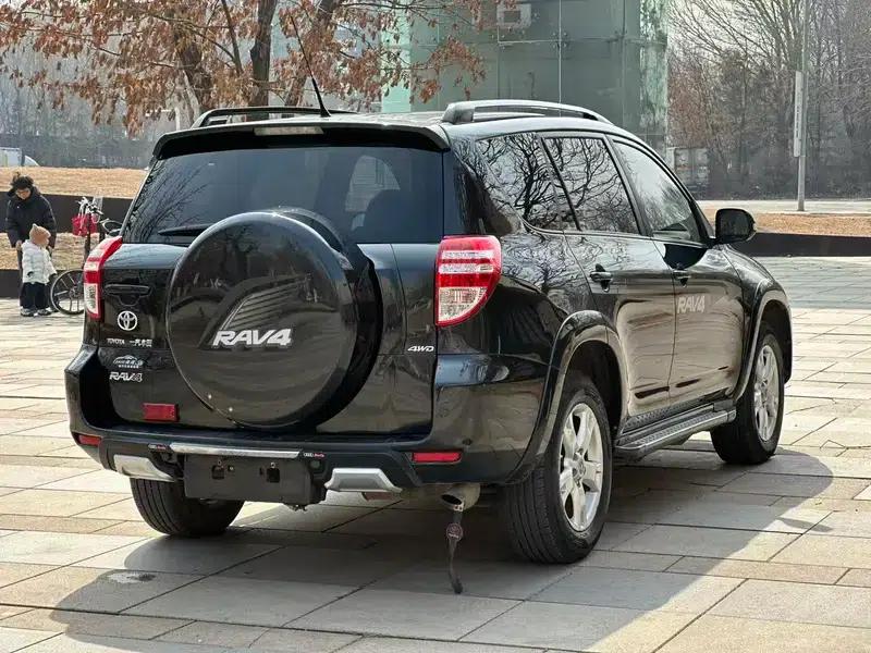 2012 RAV4 Luxury Edition 2.4L Automatic 4WD — миниатюра 6