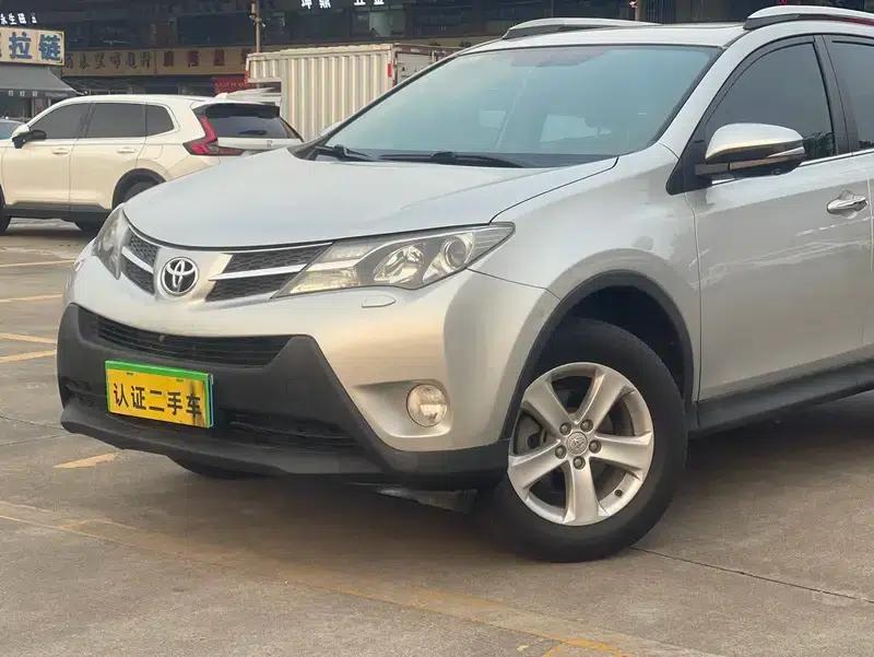 2013 RAV4 2.5L Automatic 4WD Elite Edition — миниатюра 5