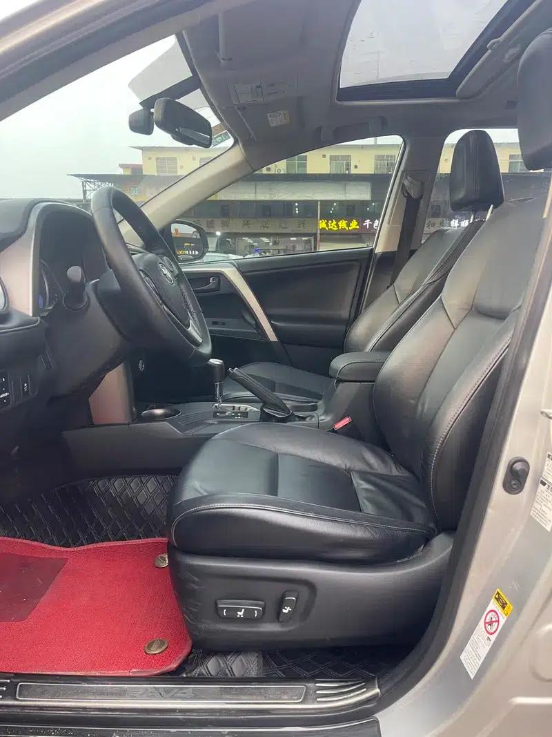 2013 RAV4 2.5L Automatic 4WD Elite Edition — миниатюра 9