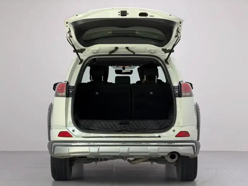 RAV4 2019 2.0L CVT 2WD Fashion X Limited Edition (National V Emission Standard) — миниатюра 20