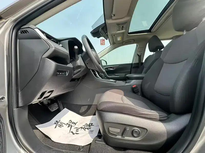 2021 Toyota RAV4 Hybrid 2.5L CVT 2WD Elite Edition — миниатюра 13