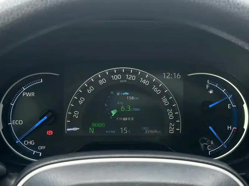 2021 Toyota RAV4 Hybrid 2.5L CVT 2WD Elite Edition — миниатюра 10
