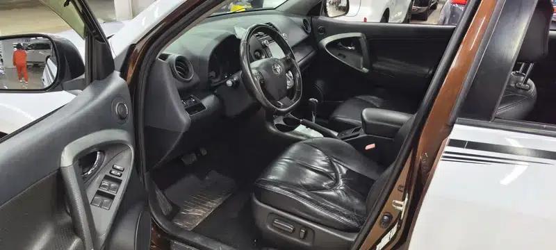 2013 RAV4 Special Edition 2.4L Automatic 4WD Premium — миниатюра 13
