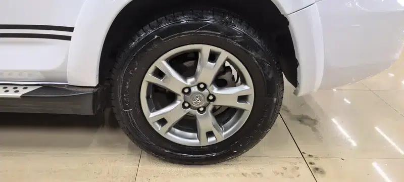 2013 RAV4 Special Edition 2.4L Automatic 4WD Premium — миниатюра 9