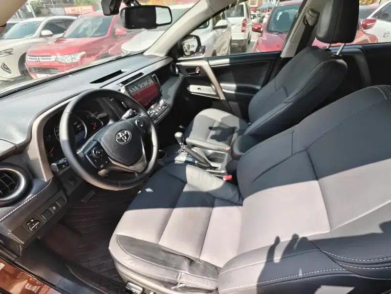 2015 RAV4 2.5L Automatic 4WD Elite Edition — миниатюра 10