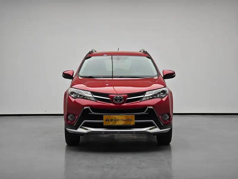 2013 RAV4 2.0L CVT 2WD Urban Edition — миниатюра 2