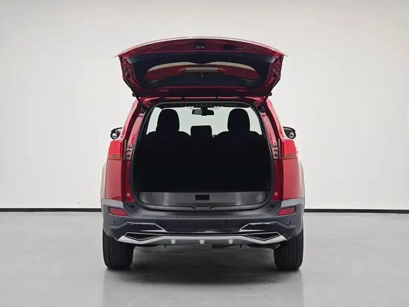 2013 RAV4 2.0L CVT 2WD Urban Edition — миниатюра 20