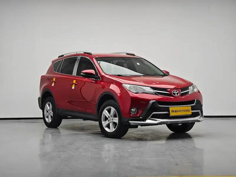2013 RAV4 2.0L CVT 2WD Urban Edition — миниатюра 3