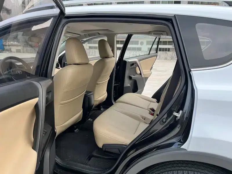 2016 RAV4 2.0L CVT 2WD Fashion Edition — миниатюра 20