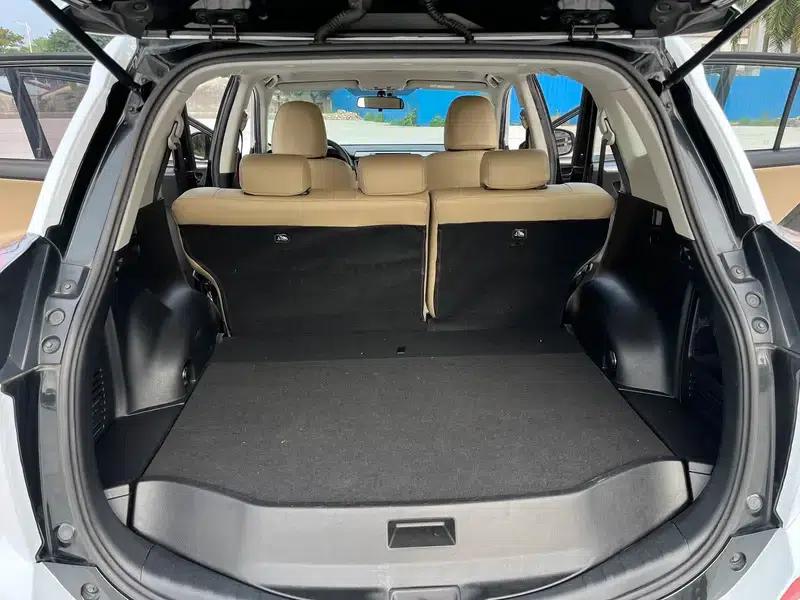 2016 RAV4 2.0L CVT 2WD Fashion Edition — миниатюра 23