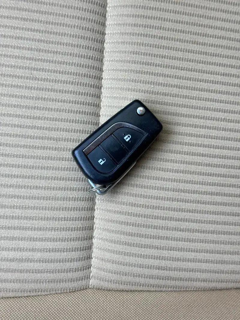 2016 RAV4 2.0L CVT 2WD Urban Edition — миниатюра 11