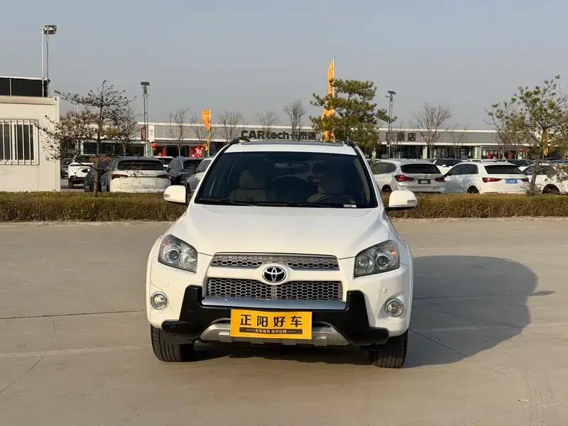 2013 RAV4 Special Edition 2.4L Automatic 4WD Premium — миниатюра 2