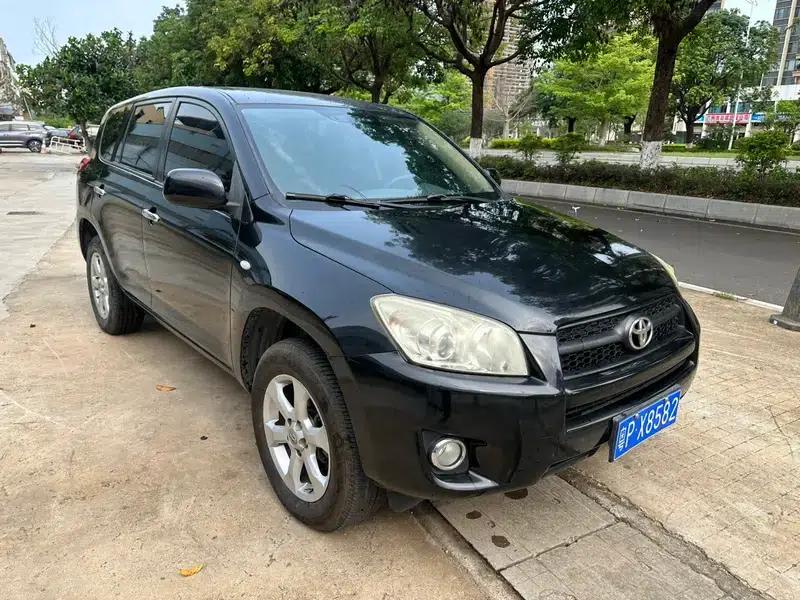 2011 RAV4 2.0L Automatic Classic Edition — миниатюра 2