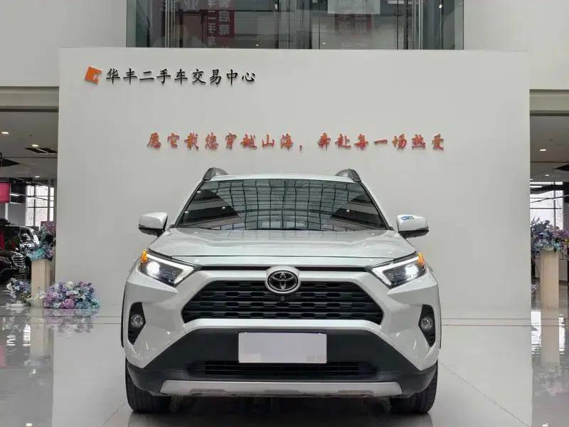 RAV4 2021 2.0L CVT 4WD Fashion Edition — миниатюра 2