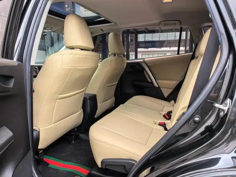 2016 RAV4 2.0L CVT 2WD Fashion Edition — миниатюра 12