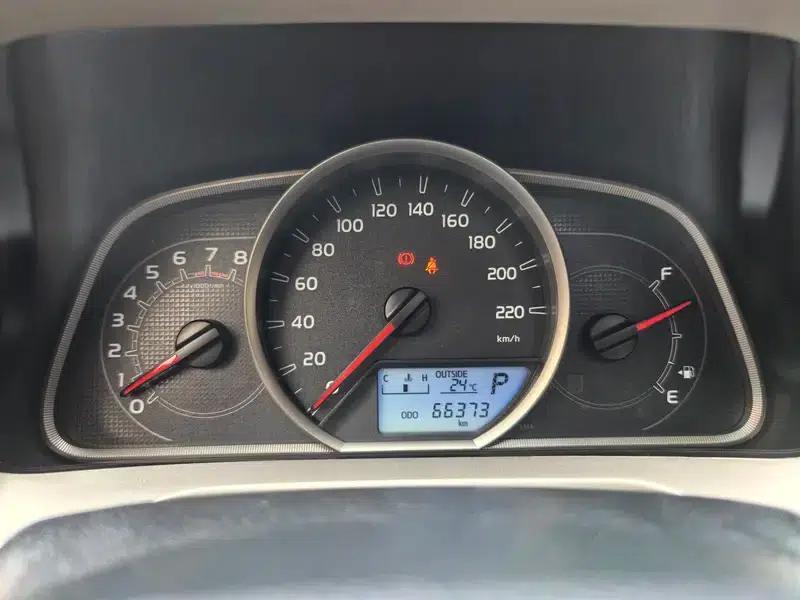 2016 RAV4 2.0L CVT 2WD Fashion Edition — миниатюра 9