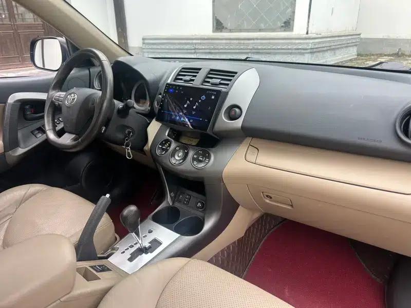 RAV4 2013 Special Edition 2.0L Automatic Elite — миниатюра 12