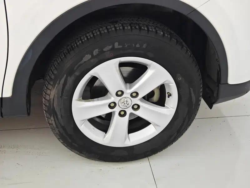 2013 RAV4 2.0L CVT 4WD Elite Edition — миниатюра 8