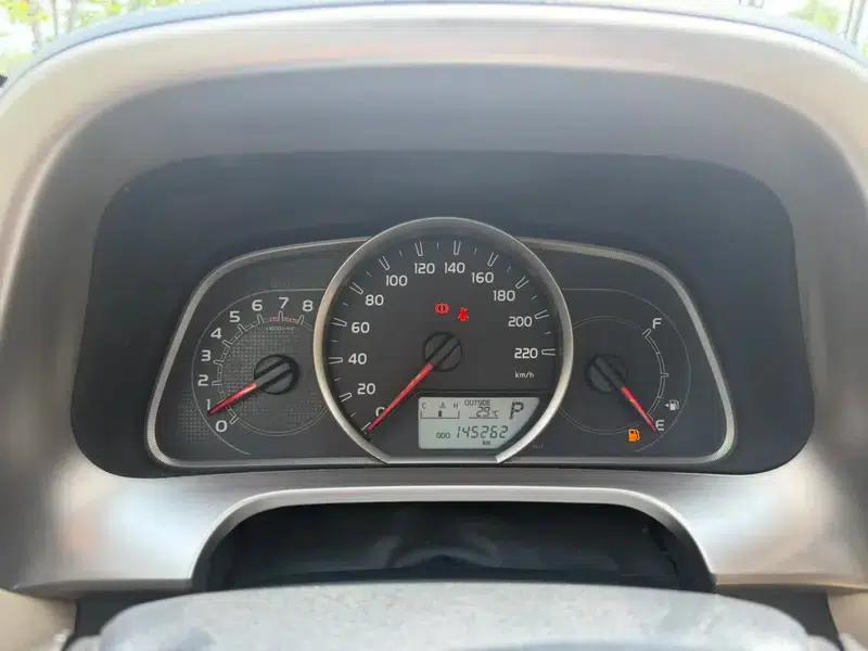 2013 RAV4 2.0L CVT 2WD Urban Edition — миниатюра 11
