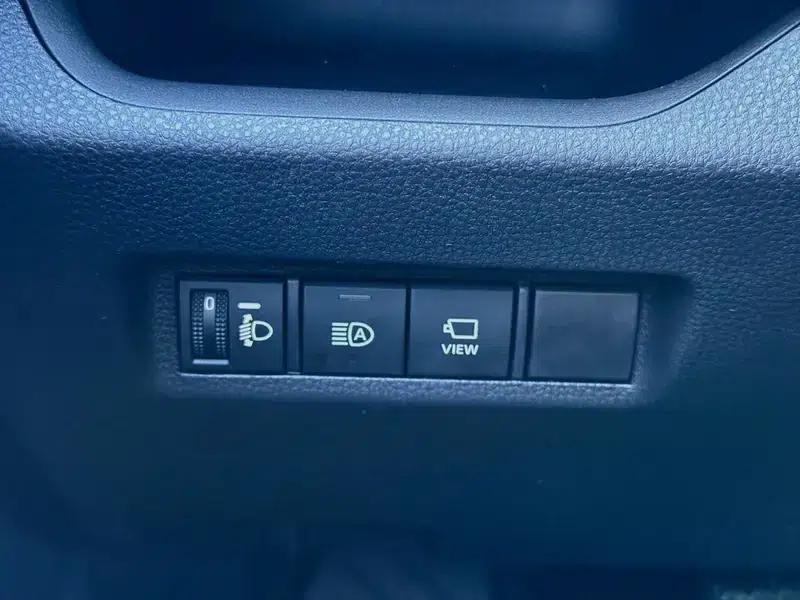 2023 RAV4 2.0L CVT 2WD Urban Edition — миниатюра 12
