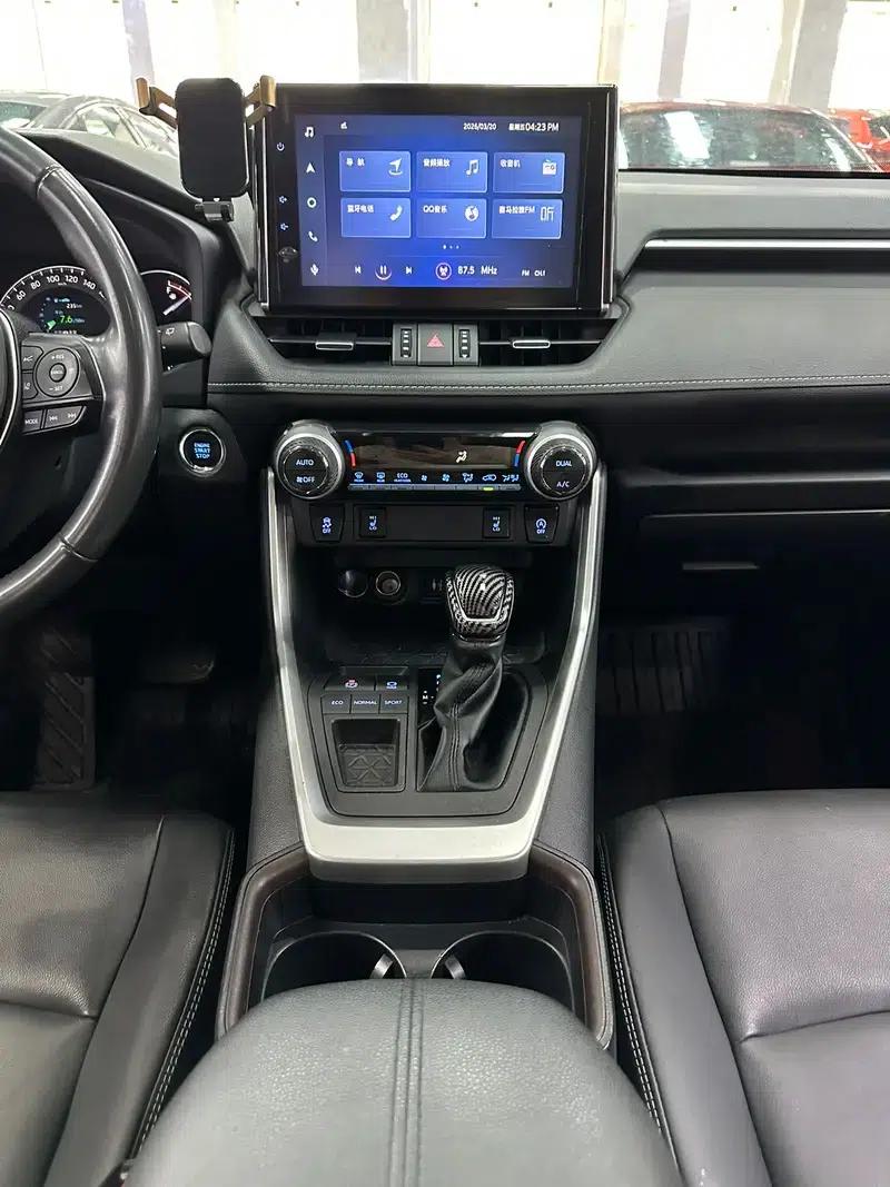2022 RAV4 2.0L CVT 2WD Fashion Plus Edition — миниатюра 12