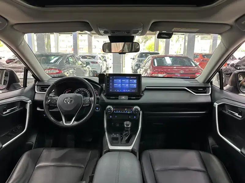 2022 RAV4 2.0L CVT 2WD Fashion Plus Edition — миниатюра 8