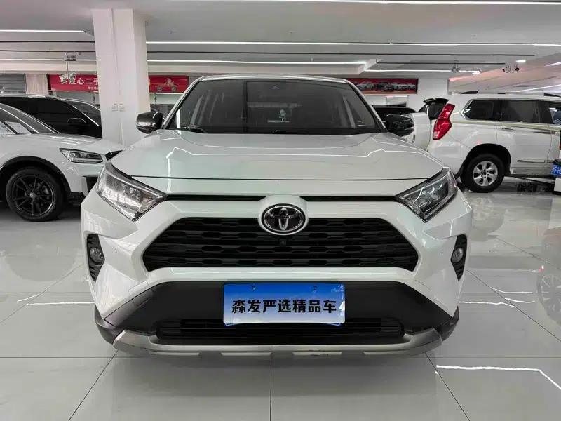 2022 Toyota RAV4 2.0L CVT 4WD Fashion Edition — миниатюра 2