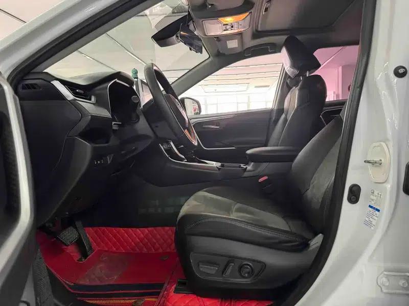 2022 Toyota RAV4 2.0L CVT 4WD Fashion Edition — миниатюра 8