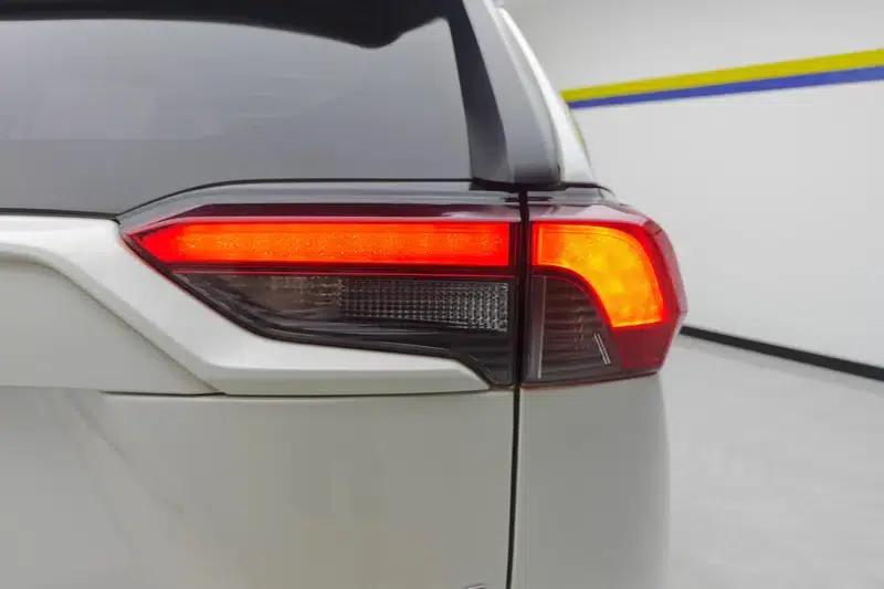 RAV4 2020 2.0L CVT 2WD Fashion Edition — миниатюра 6