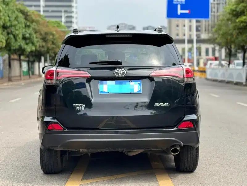 2016 RAV4 2.0L CVT 2WD Fashion Edition — миниатюра 5