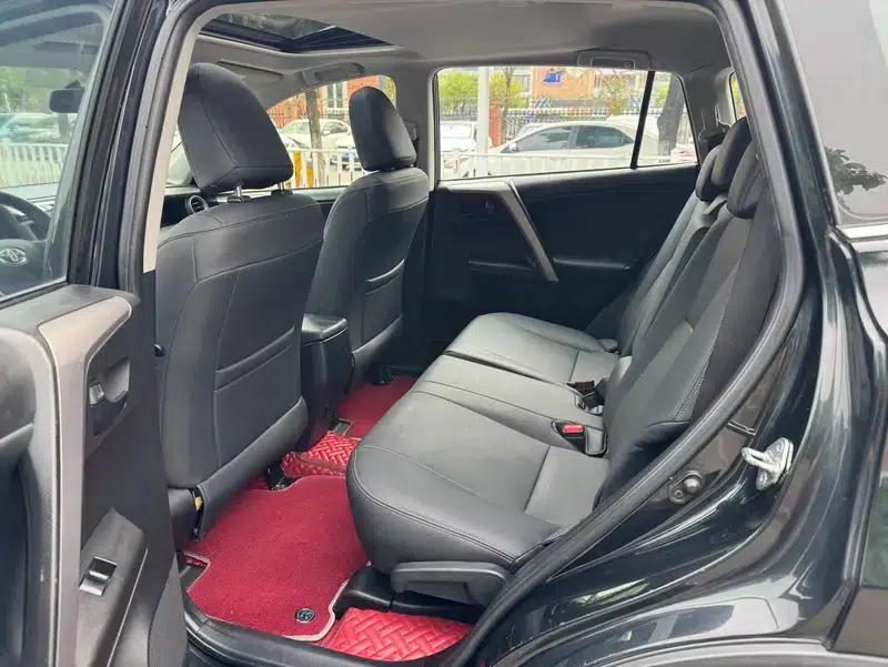 2016 RAV4 2.0L CVT 2WD Fashion Edition — миниатюра 9