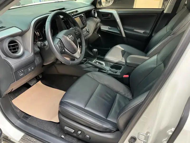 2016 RAV4 2.5L Automatic 4WD Elite Edition — миниатюра 18