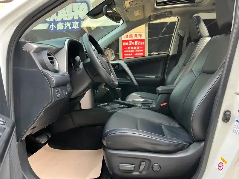 2016 RAV4 2.5L Automatic 4WD Elite Edition — миниатюра 21