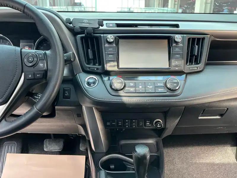 2016 RAV4 2.5L Automatic 4WD Elite Edition — миниатюра 10
