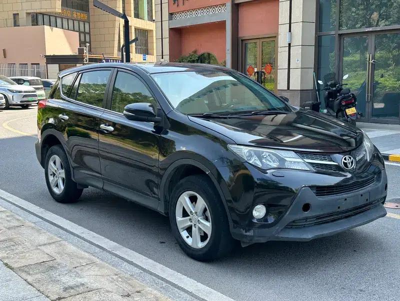 2013 RAV4 2.5L Automatic 4WD Elite Edition — миниатюра 3