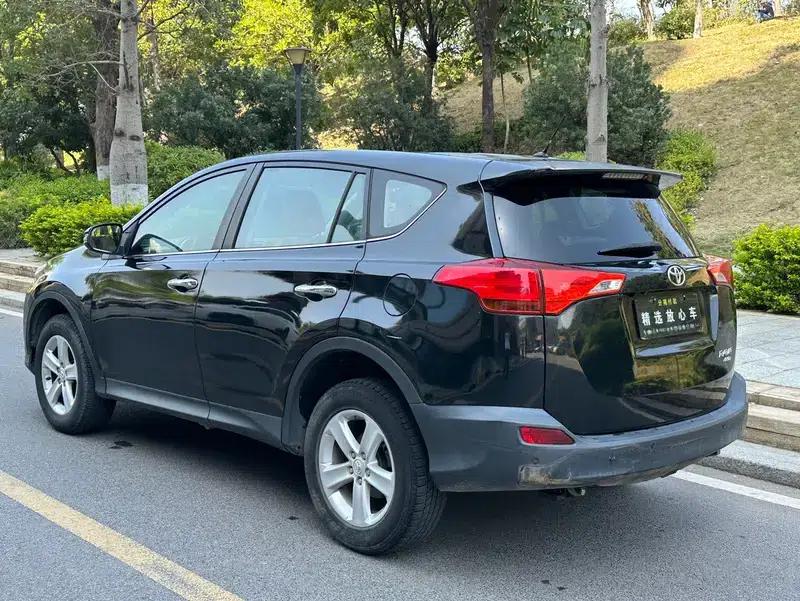 2013 RAV4 2.5L Automatic 4WD Elite Edition — миниатюра 5