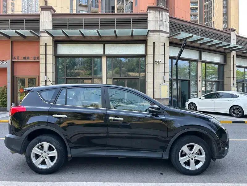 2013 RAV4 2.5L Automatic 4WD Elite Edition — миниатюра 8