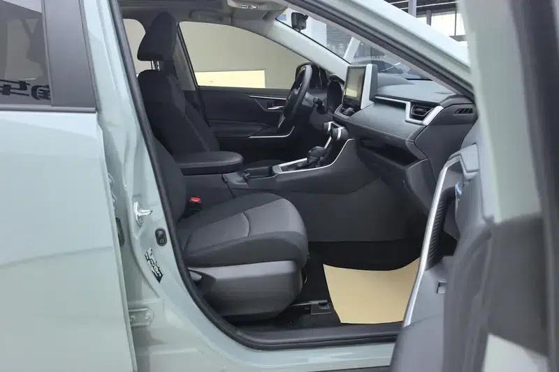 RAV4 2020 2.0L CVT 2WD Fashion Edition — миниатюра 10