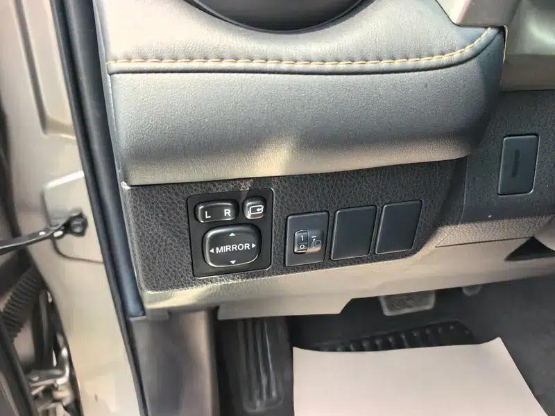 2015 RAV4 2.0L CVT 2WD Fashion Edition — миниатюра 15