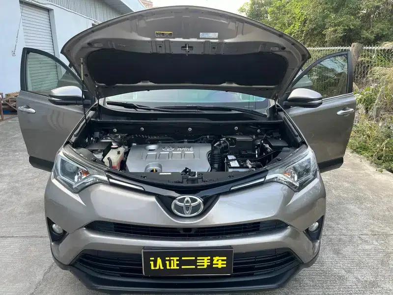 2016 RAV4 2.0L CVT 2WD Fashion Edition — миниатюра 6