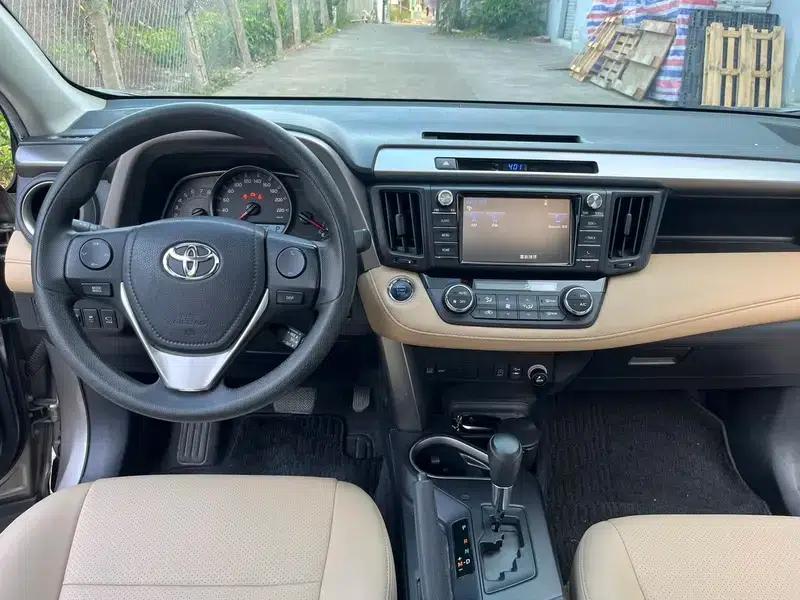 2016 RAV4 2.0L CVT 2WD Fashion Edition — миниатюра 7